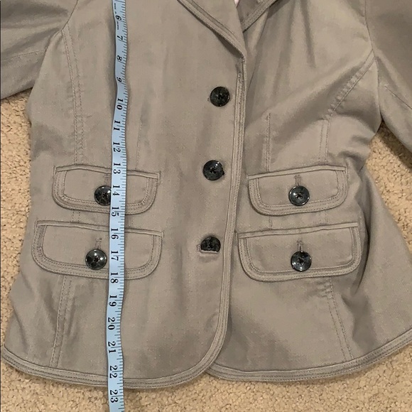 Jacket - Picture 7 of 10